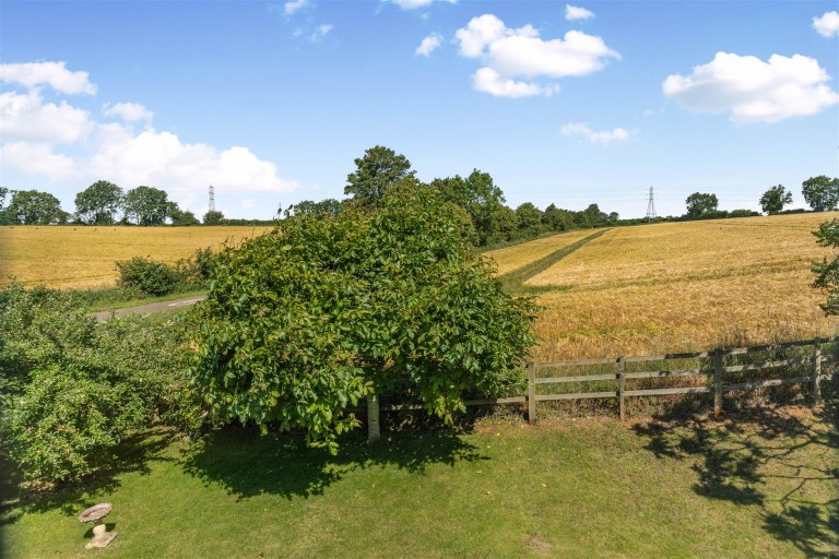 Images for Chapel Lane, Balscote - Ideal for home workers