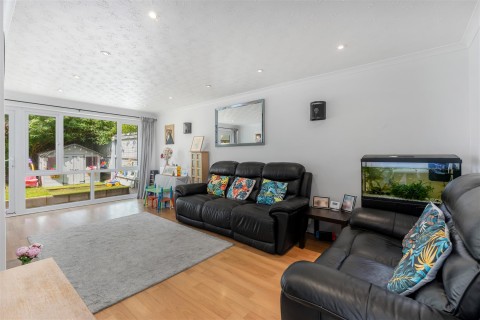 Click the photo for more details of Freemans Road, Bodicote