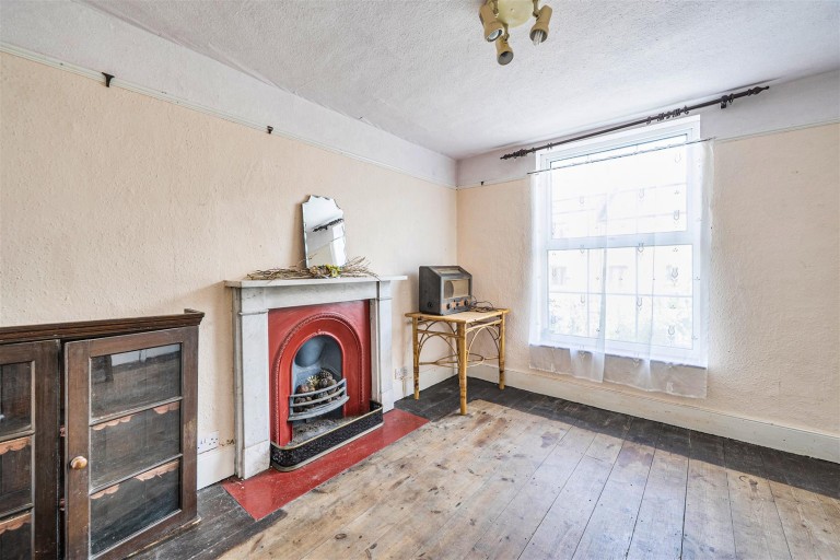 Images for Gayton Road, Eastcote, NN12