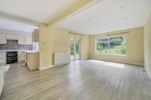 Click the photo for more details of Smithland Court, Greens Norton, NN12