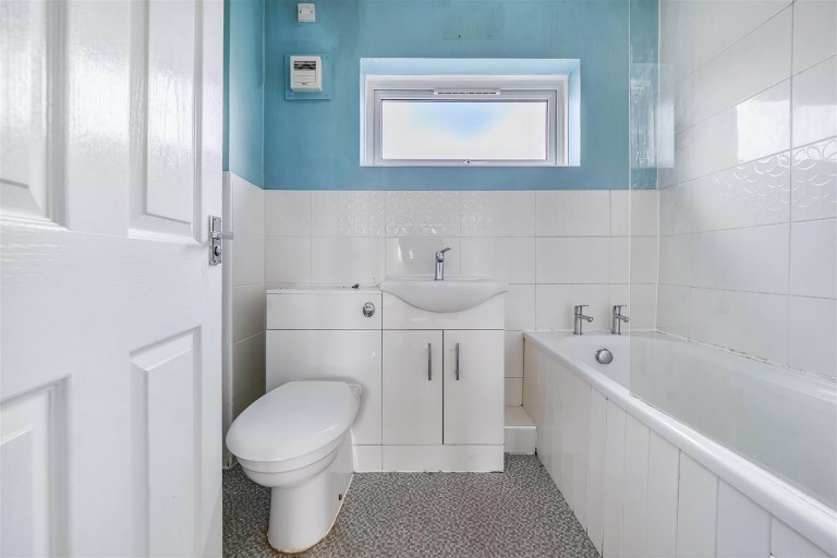 Images for Smithland Court, Greens Norton, NN12
