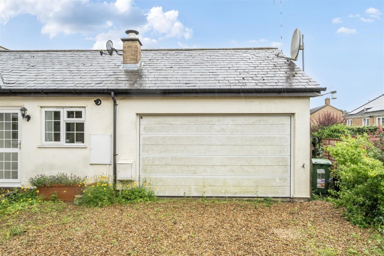 Images for Brackley Road, Silverstone, NN12