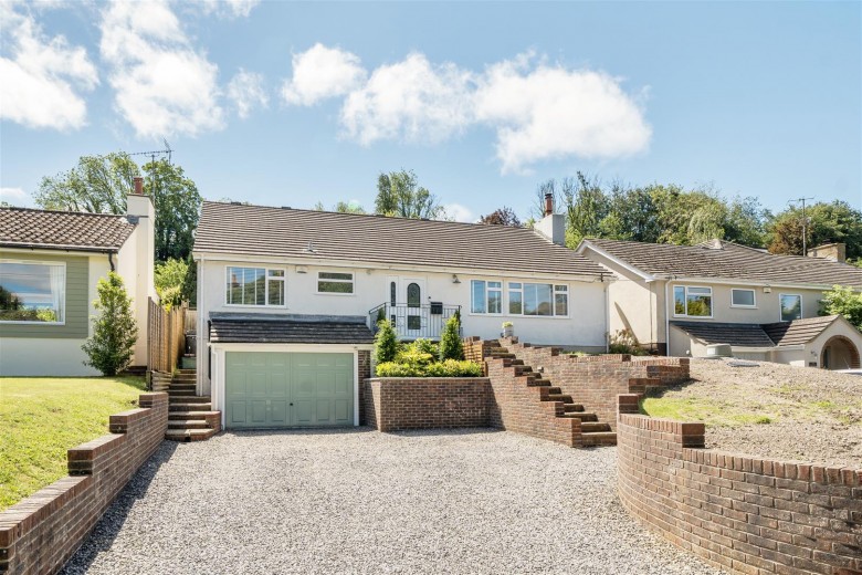 Click the photo for more details of West Street, Winterborne Stickland, Blandford Forum