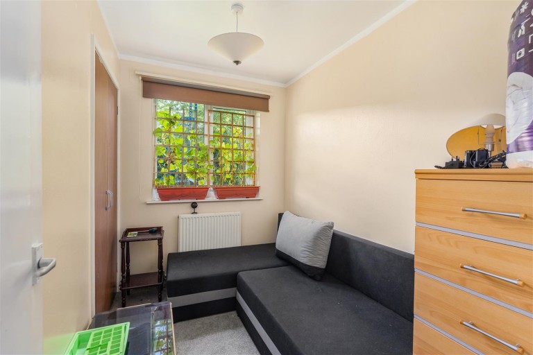 Images for Lodge Close, Banbury - Investment buyers only