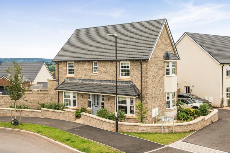 Click the photo for more details of Fair Maid, Sampford Peverell, Tiverton