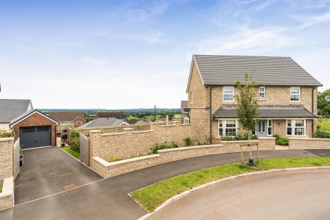 Click the photo for more details of Fair Maid, Sampford Peverell, Tiverton