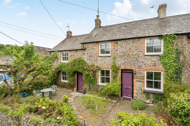 Click the photo for more details of Sutcombe, Holsworthy