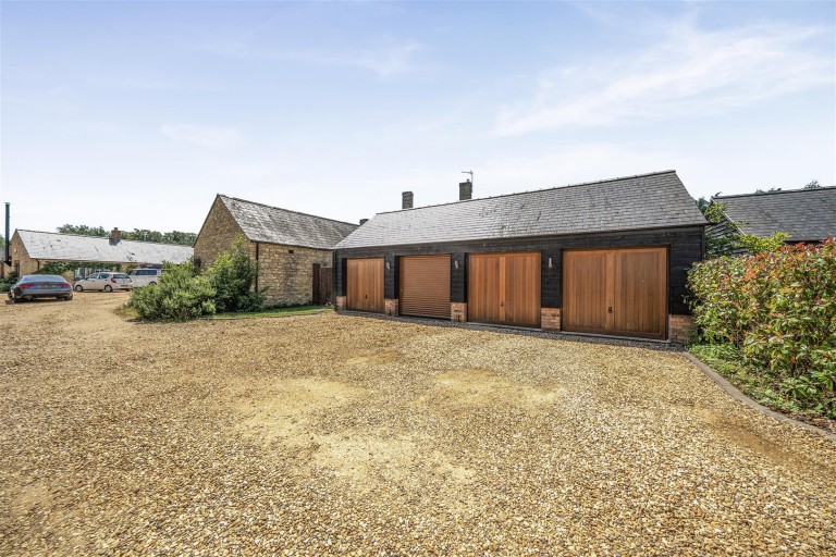 Images for Reindeer Court, Potterspury, NN12