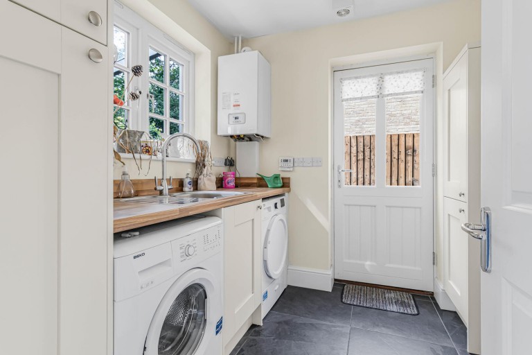 Images for Alycidon Mews, Newmarket