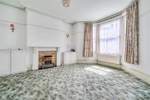 Click the photo for more details of Devon Terrace, Bridgetown, Totnes