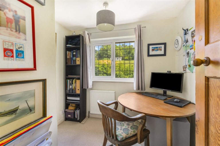 Images for Wales Street, Kings Sutton - Close to railway station