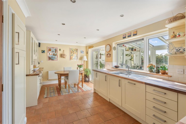 Images for Wales Street, Kings Sutton - Close to railway station