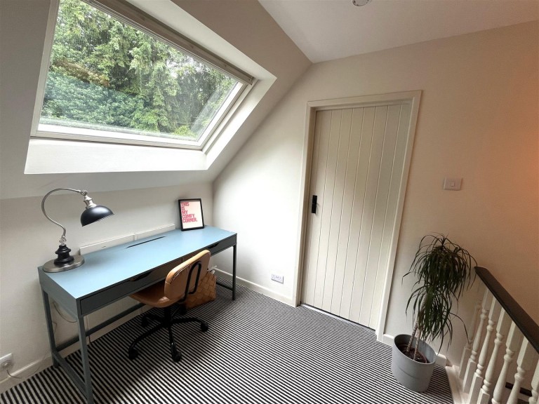 Images for Redbridge Lane, Crossways