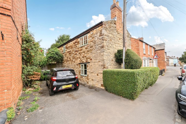 Images for Brackley Road, Towcester, NN12