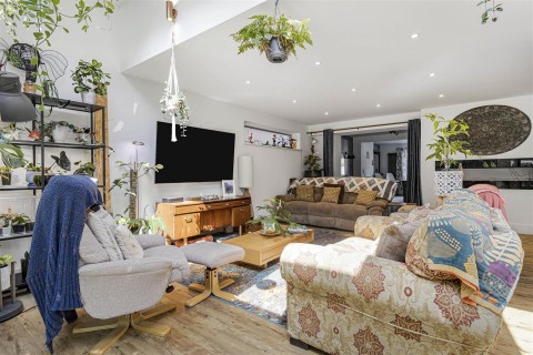Click the photo for more details of Saxon Way, Saffron Walden