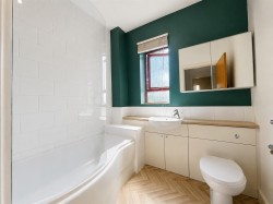 Images for Near Side, Northampton, NN5