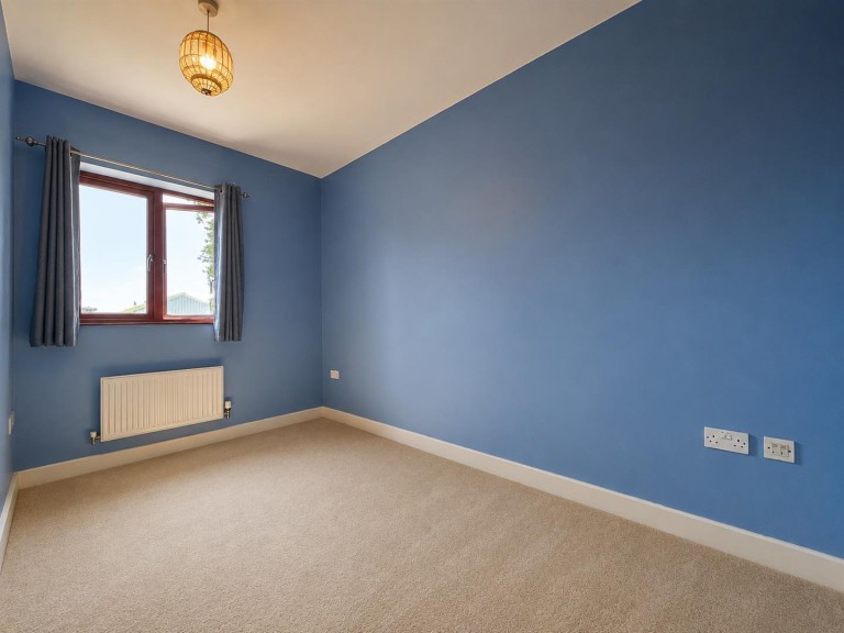 Images for Near Side, Northampton, NN5