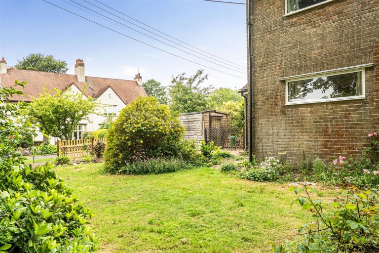 Images for Lyddons Mead, Chard