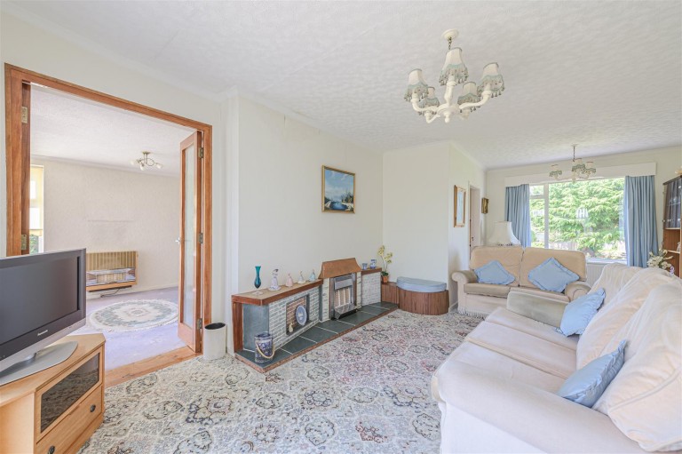 Images for Moat Bank, Bretby, DE15