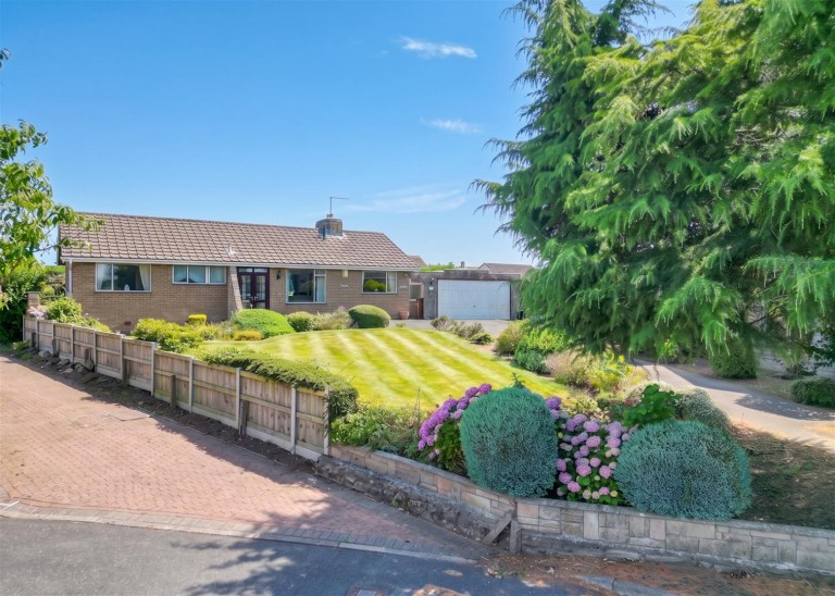 Images for Moat Bank, Bretby, DE15