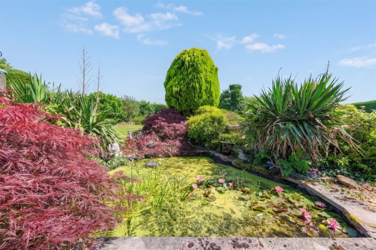 Images for Moat Bank, Bretby, DE15