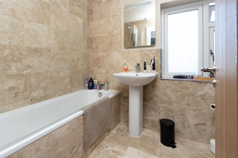 Images for Elmcroft Road, North Kilworth, Lutterworth, LE17