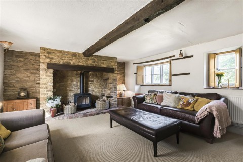 Click the photo for more details of High Street South, Tiffield, NN12