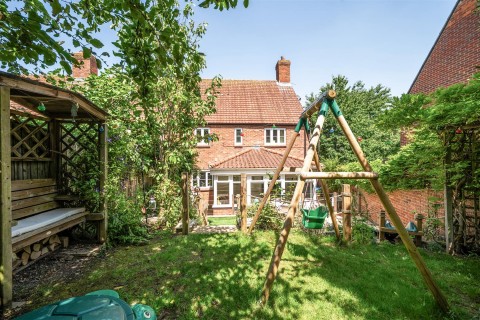 Click the photo for more details of Bishopstone, Swindon, Wiltshire SN6