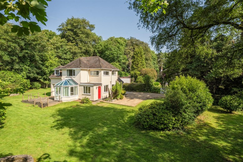 Click the photo for more details of Green Lane, Raymonds Hill, Axminster