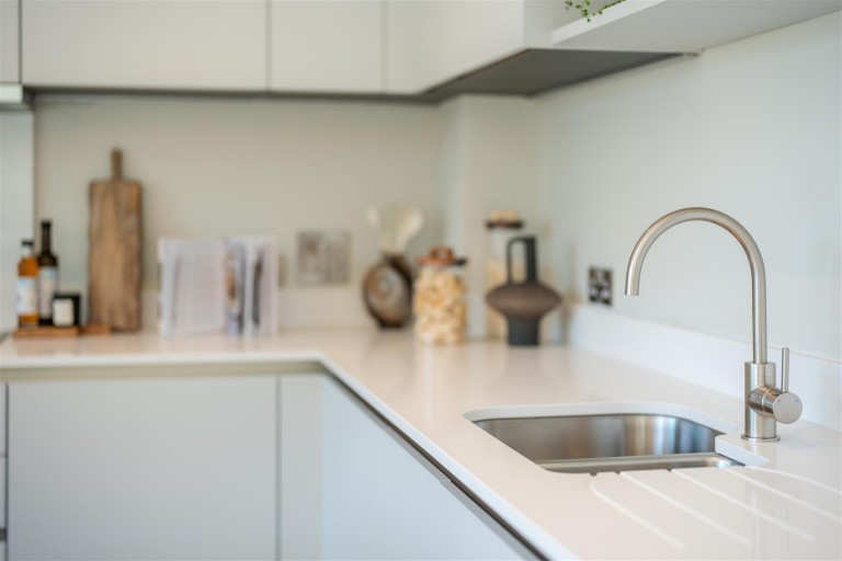 Images for Lee Bay Apartments