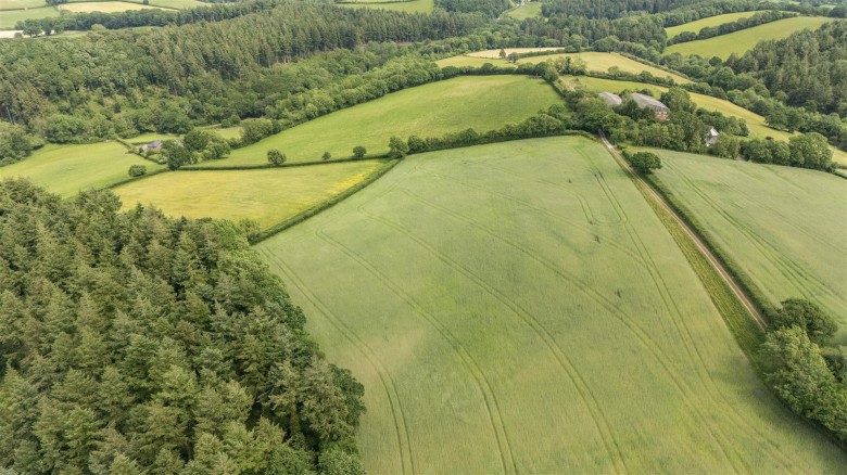 Click the photo for more details of Sandford, Crediton