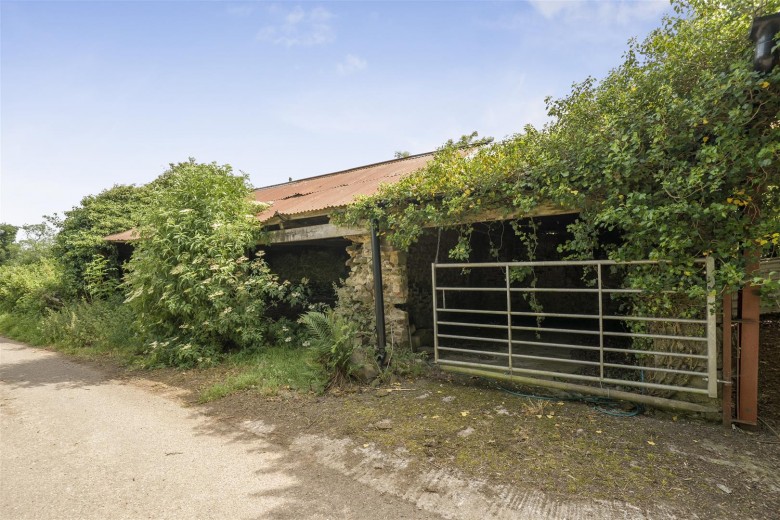 Click the photo for more details of Sandford, Crediton