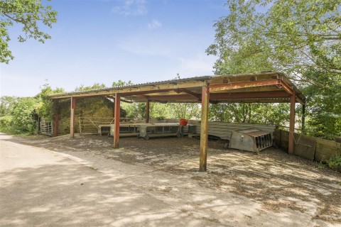 Click the photo for more details of Sandford, Crediton