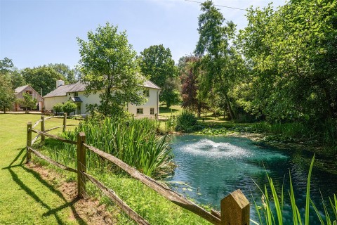 Click the photo for more details of Hawkchurch, Axminster