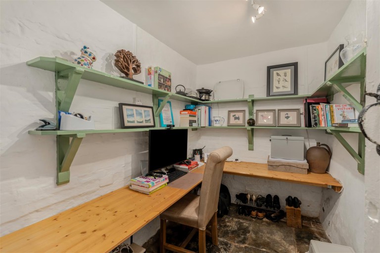 Images for Culworth Road, Chipping Warden