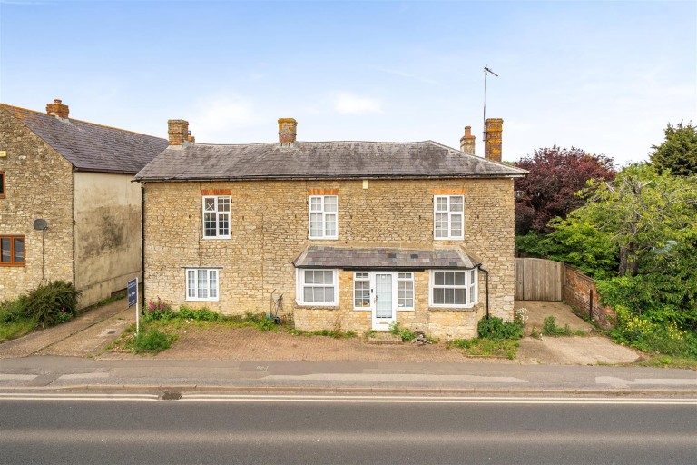 Images for Watling Street, Potterspury, NN12