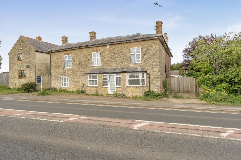 Images for Watling Street, Potterspury, NN12