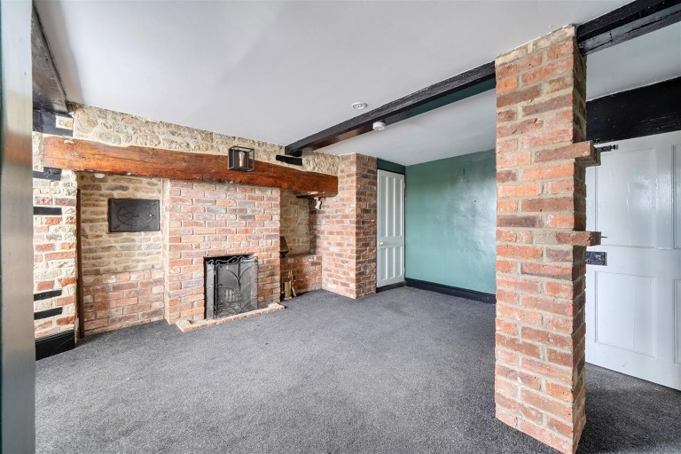 Images for Watling Street, Potterspury, NN12