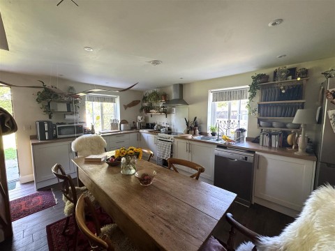 Click the photo for more details of Bagber Farm Cottage, Milborne St Andrew, Blandford