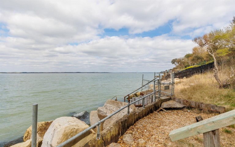 Images for Gurnard, Isle of Wight