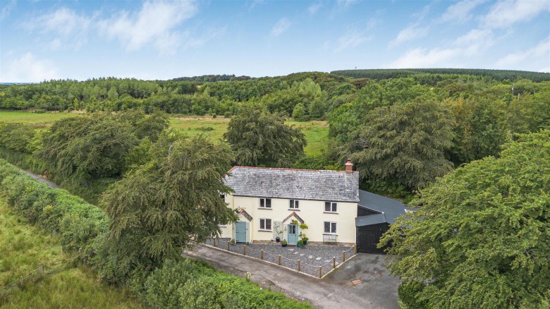 Click the photo for more details of Broadbury, Okehampton