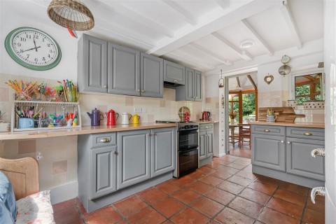 Click the photo for more details of Broadbury, Okehampton