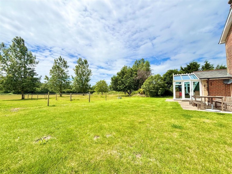 Images for Chapel Lane, Merstone, Newport