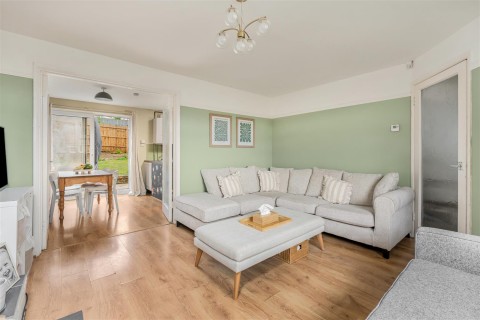 Click the photo for more details of Longburges, Middleton Cheney, Banbury