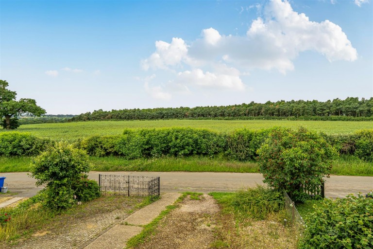 Images for Showsley Road, Shutlanger, NN12