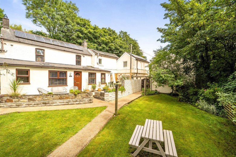 Click the photo for more details of Banns Road, Mount Hawke, Truro