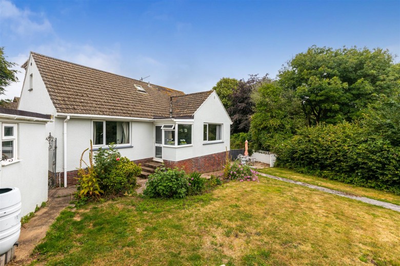Click the photo for more details of Vicarage Grove, Stoke Gabriel, Totnes