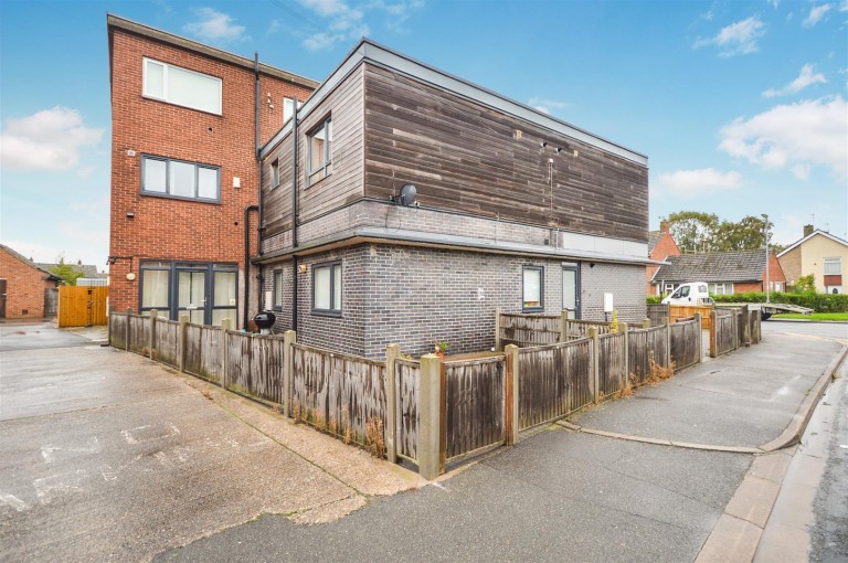 Images for Larchwood Crescent, Lincoln