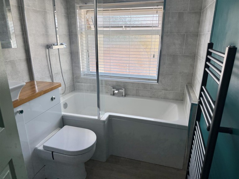 Images for Hillview Crescent, Banbury