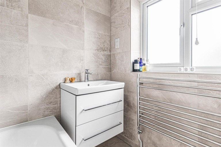 Images for Macaulay Avenue, Great Shelford, Cambridge